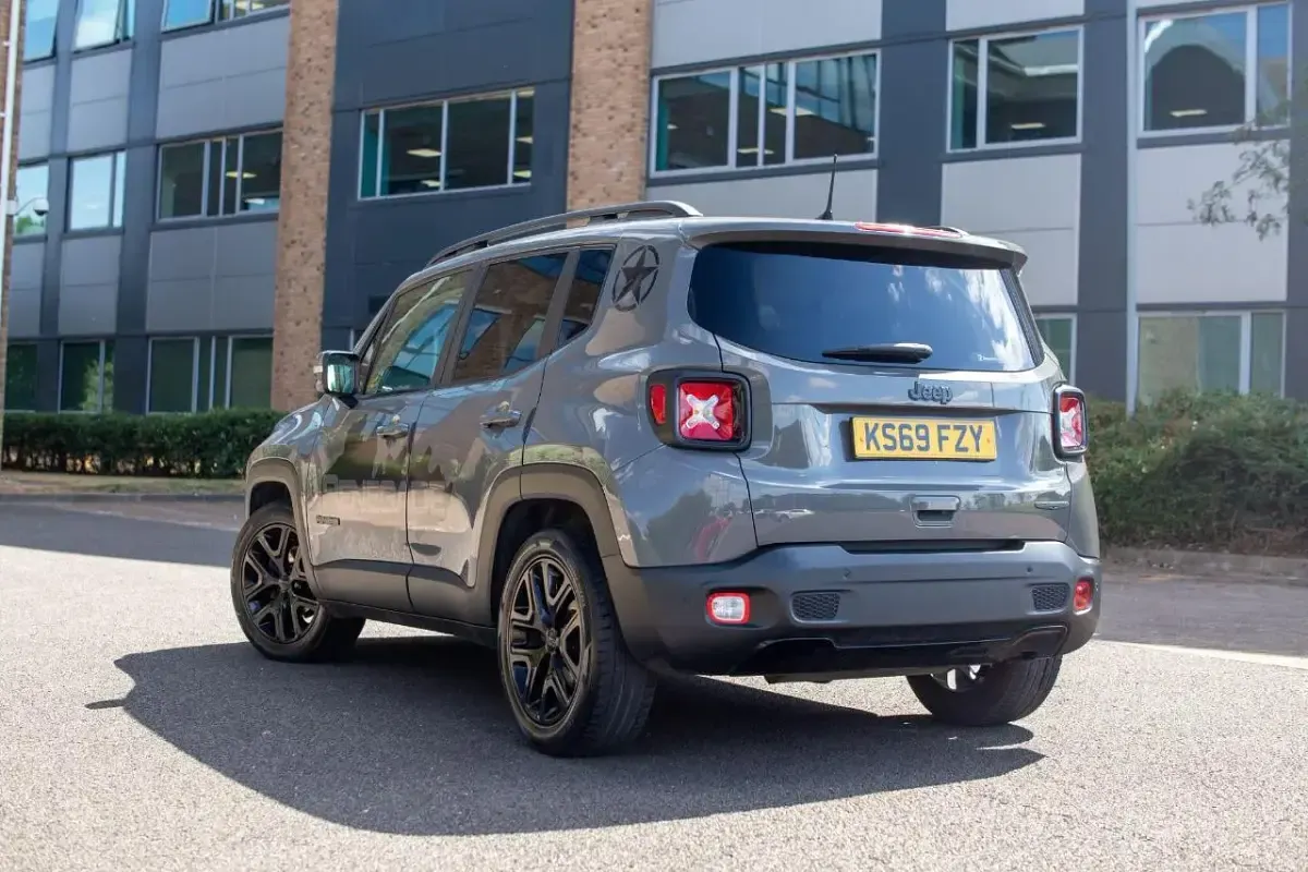 Used Jeep Renegade Night Eagle 118 HP (86 kW) 2020 Grey SUV