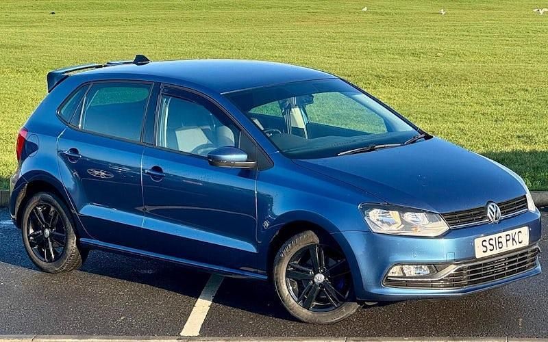 Used VW Polo Match 90 HP (66 kW) 2016 Blue Hatchback
