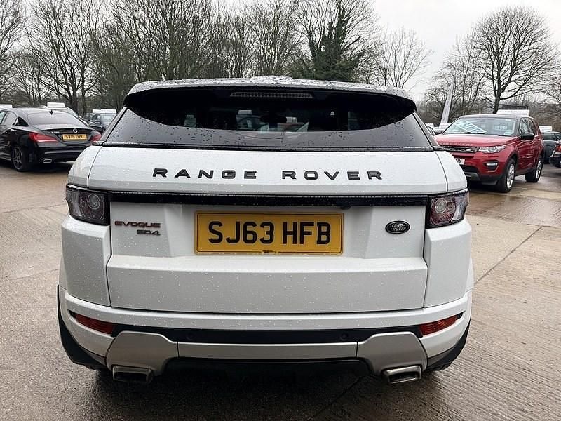 Used Land Rover Range Rover evoque Dynamic 190 HP (139 kW) 2013 White Coupe