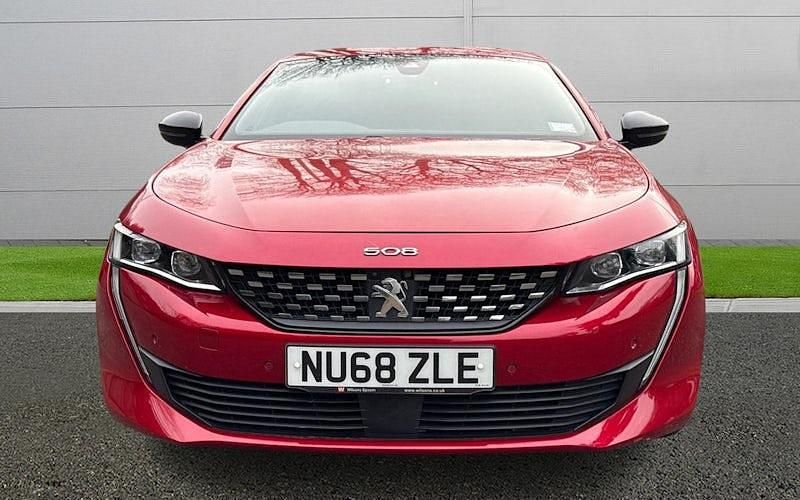 Used Peugeot 508 177 HP (130 kW) 2018 Red Hatchback