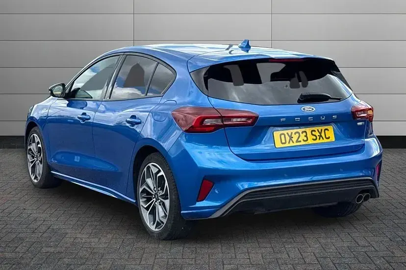 Used Ford Focus ST-Line X 155 HP (114 kW) 2023 Blue Hatchback
