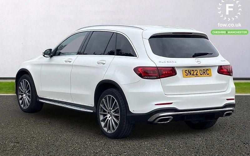 Used Mercedes GLC300 AMG Line Premium 245 HP (180 kW) 2022 White Estate