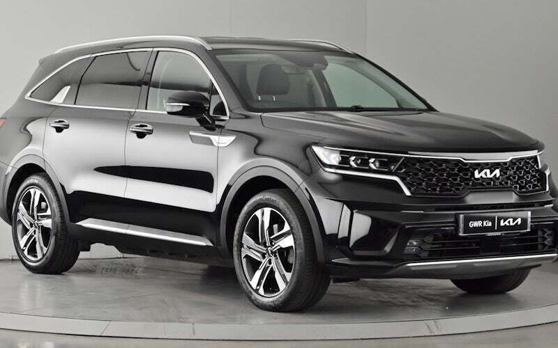 Black Used 2022 Kia Sorento 3 SUV | £32,750 (Fair price) - Image 1/4