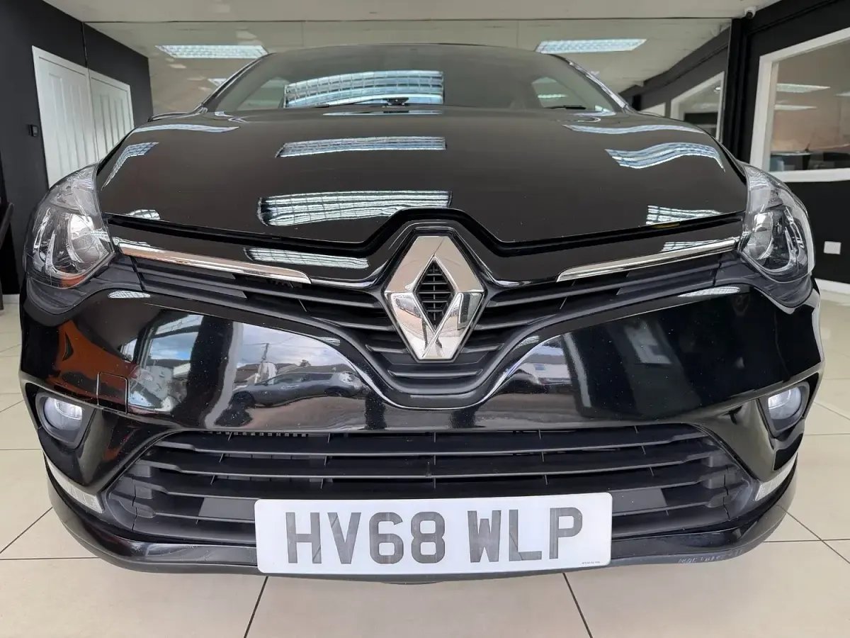 Used Renault Clio Iconic 2018 Red Hatchback