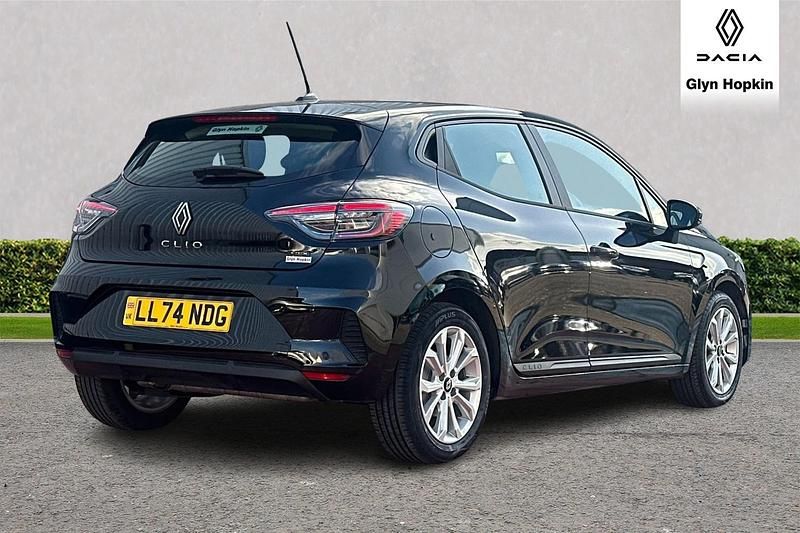 Used Renault Clio V Evolution 143 HP (105 kW) 2024 Black  Hatchback