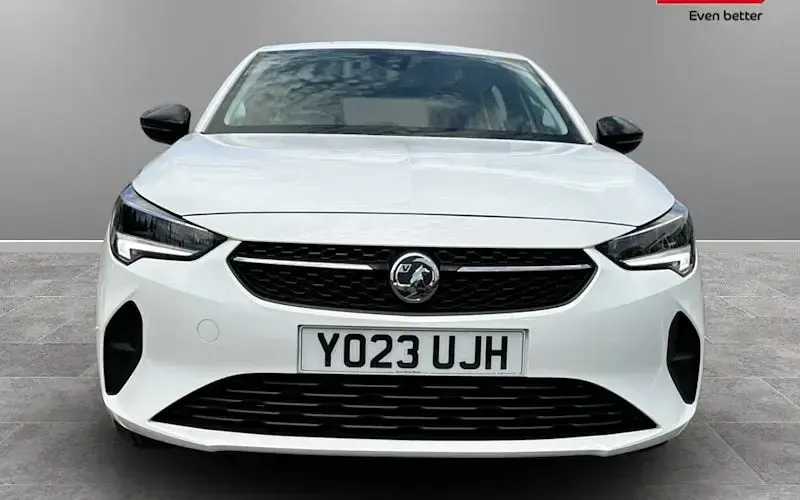 Used Vauxhall Corsa Design Edition 75 HP (55 kW) 2023 White Hatchback