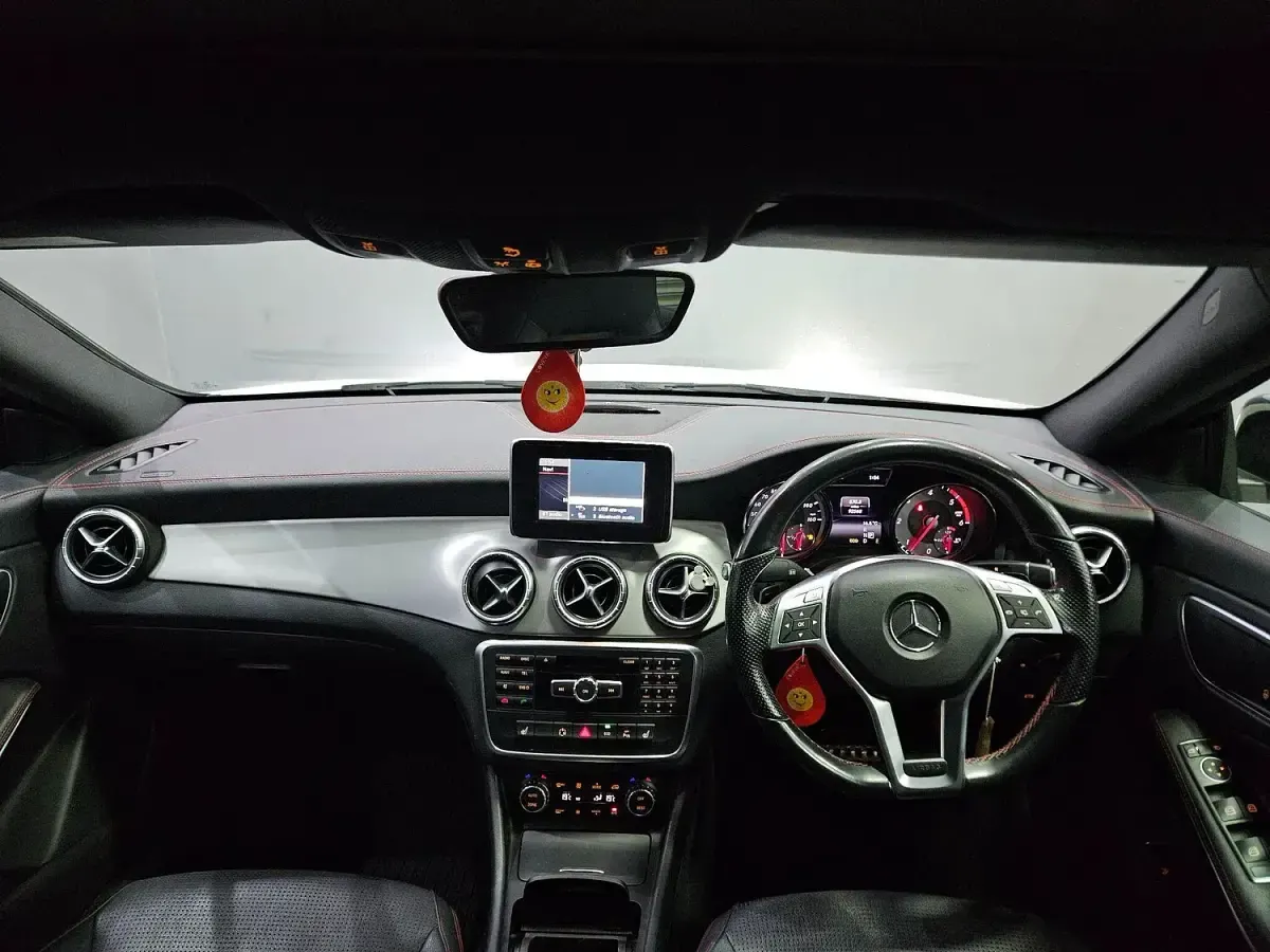 Used Mercedes CLA220 AMG 2014 White Sedan