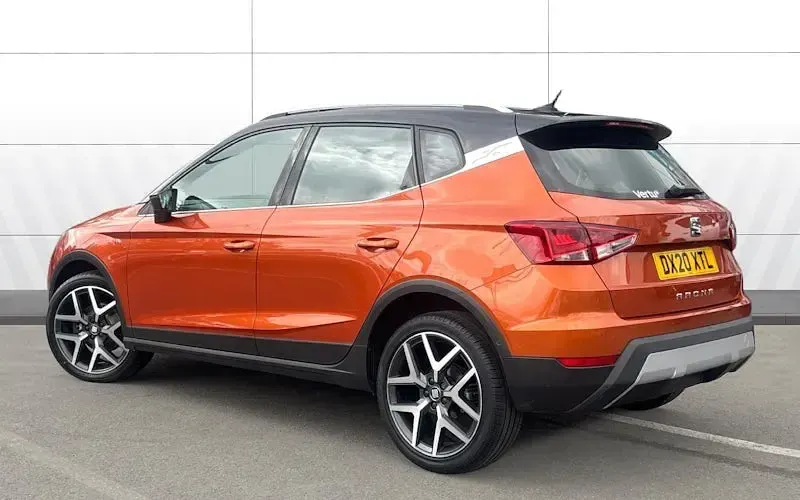 Usado Seat Arona XCELLENCE Lux 116 CV (85 kW) 2020 Naranja SUV