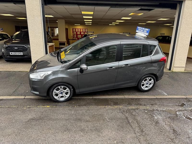 Used Ford B-MAX Zetec 105 HP (77 kW) 2017 Grey MPV