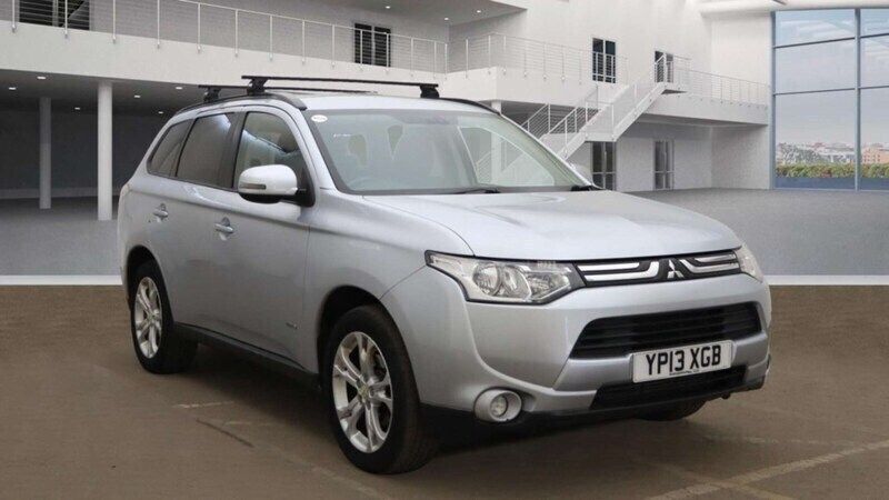 Silver Used 2013 Mitsubishi Outlander SUV | £5,990 (A bit pricey) - Image 1/4