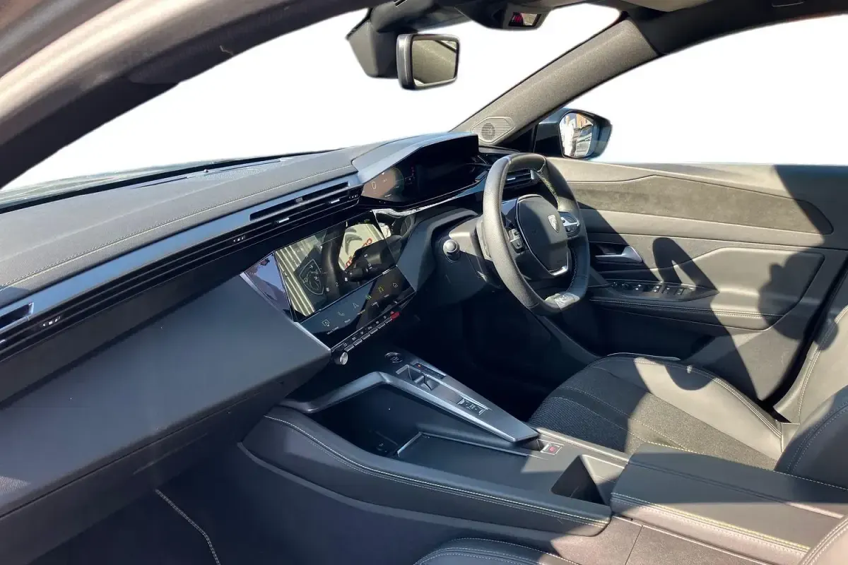 Used Peugeot 308 GT 136 HP (100 kW) 2025 Grey