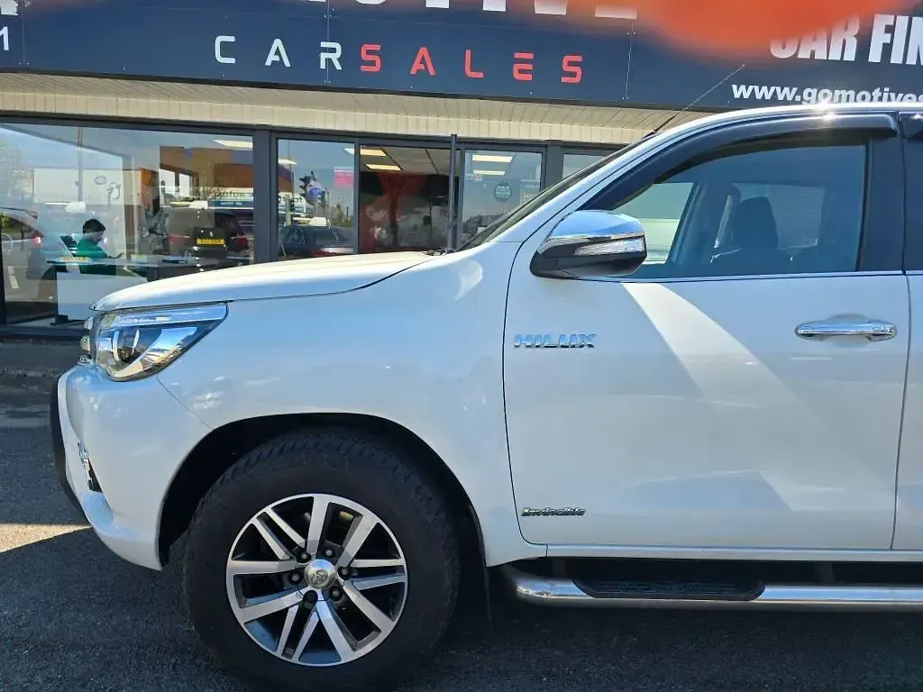 Usado Toyota HiLux 150 CV (110 kW) 2017 Blanco Pickup/Camioneta