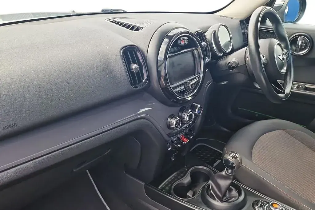 Used Mini Cooper Countryman 136 HP (100 kW) 2017 Grey SUV