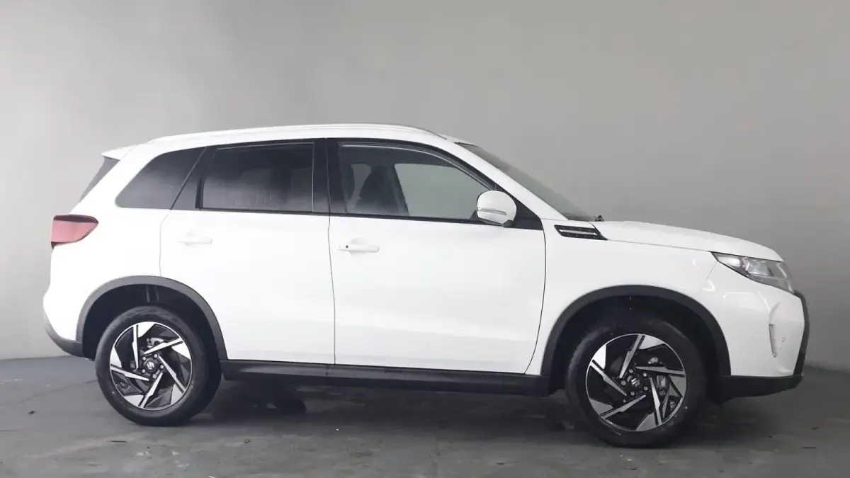 New Suzuki Vitara 2025 White SUV