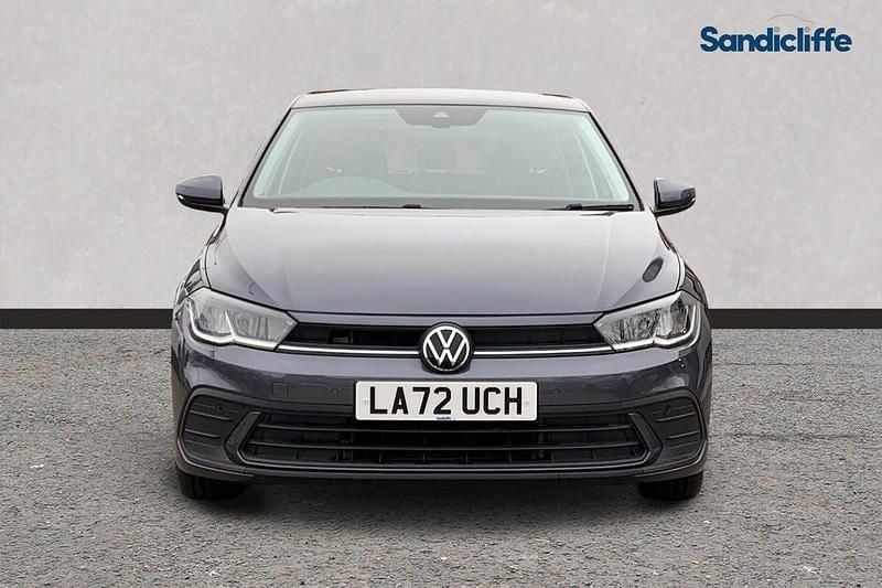 Second-hand VW Polo Life 95 CP (69 kW) 2023 Gri Hatchback