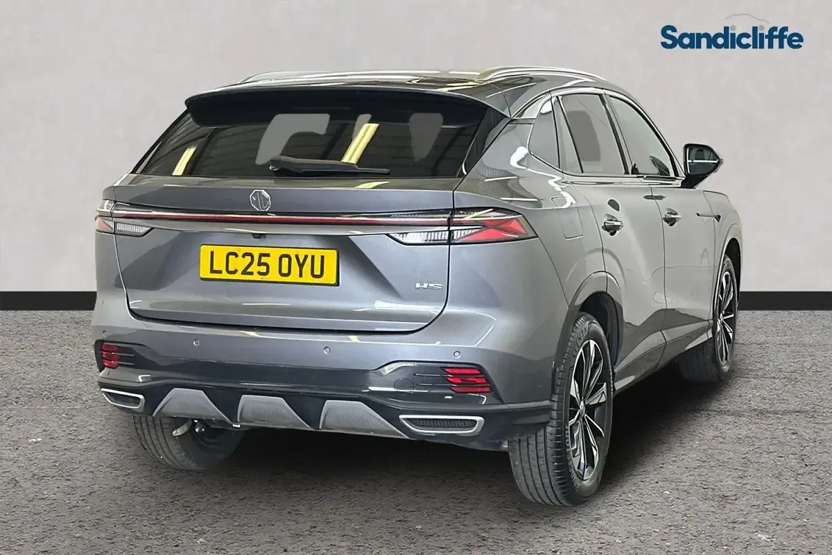 Used MG HS Trophy 170 HP (125 kW) 2024 Metallic  hampstead grey SUV