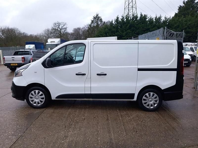 Used Renault Trafic Business 2021 White MPV
