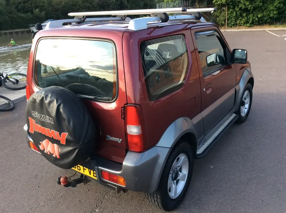 Used Suzuki Jimny 2006 Red SUV