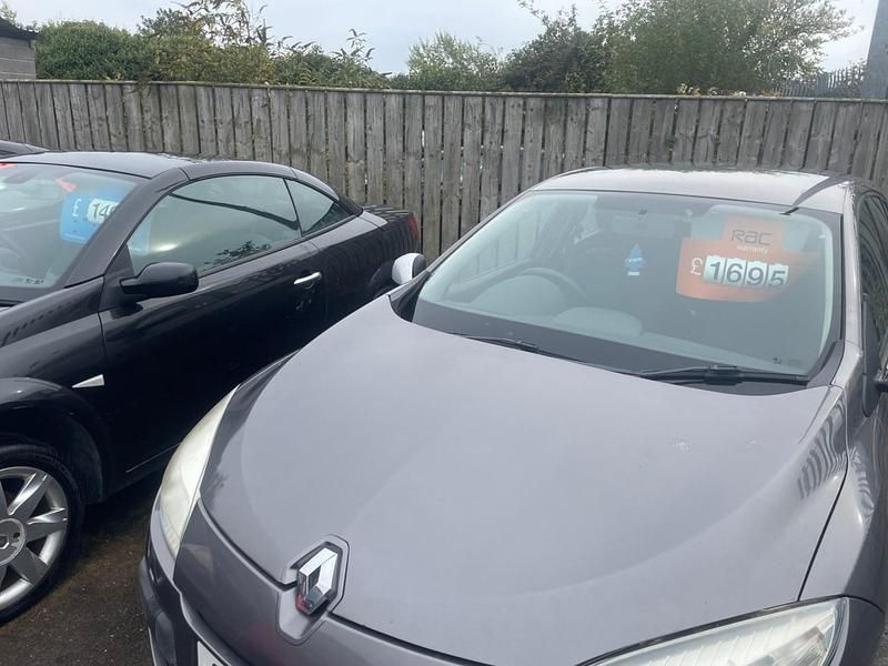 Grey Used 2010 Renault Mégane III Hatchback | £1,695 (Fair price) - Image 1/4