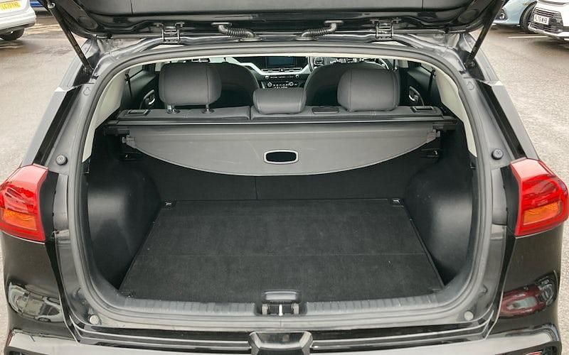 Used Kia Niro 141 HP (103 kW) 2022 Black SUV