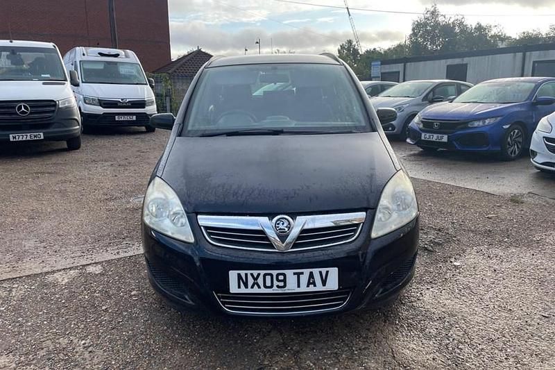 Black Used 2009 Vauxhall Zafira MPV | £1,390 (Good price) - Image 1/1