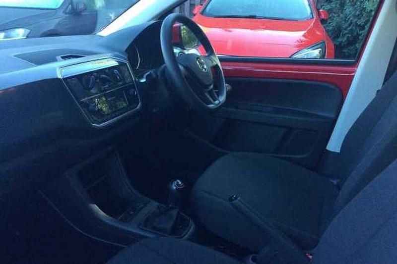 Used VW up! 60 HP (44 kW) 2020 Red Hatchback
