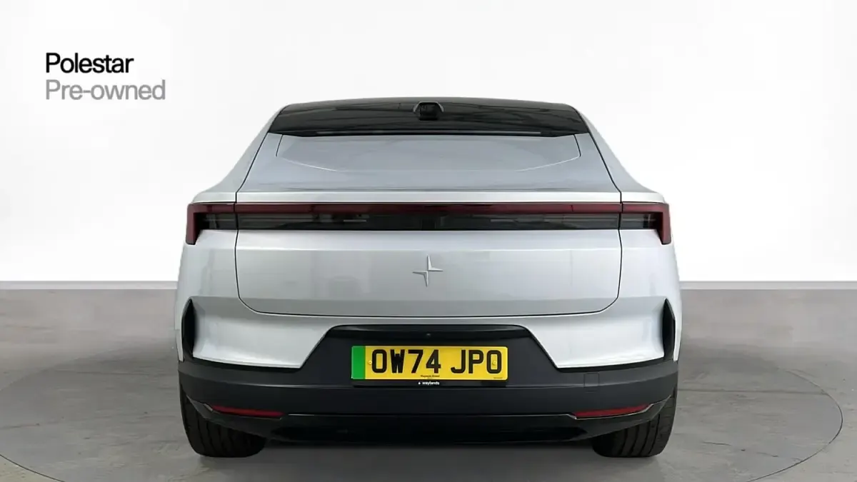 Begagnad Polestar 4 Plus 400 kW (544 HK) 2024 Silver SUV