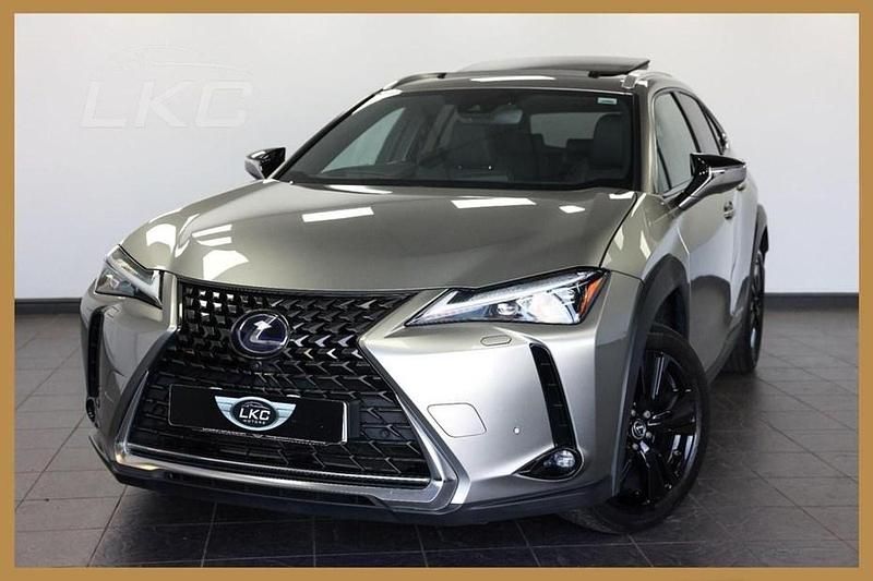 Used Lexus UX 184 HP (135 kW) 2021 Silver SUV