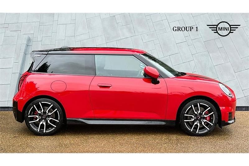 New Mini Cooper 189 kW (258 HP) 2025 Red Hatchback
