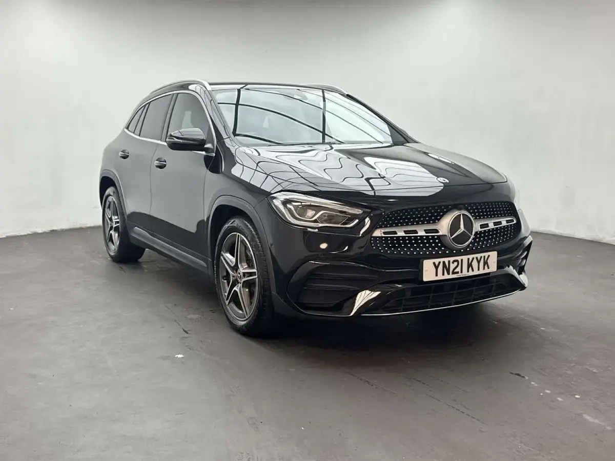 Used Mercedes GLA180 Executive 136 HP (100 kW) 2021 Black SUV