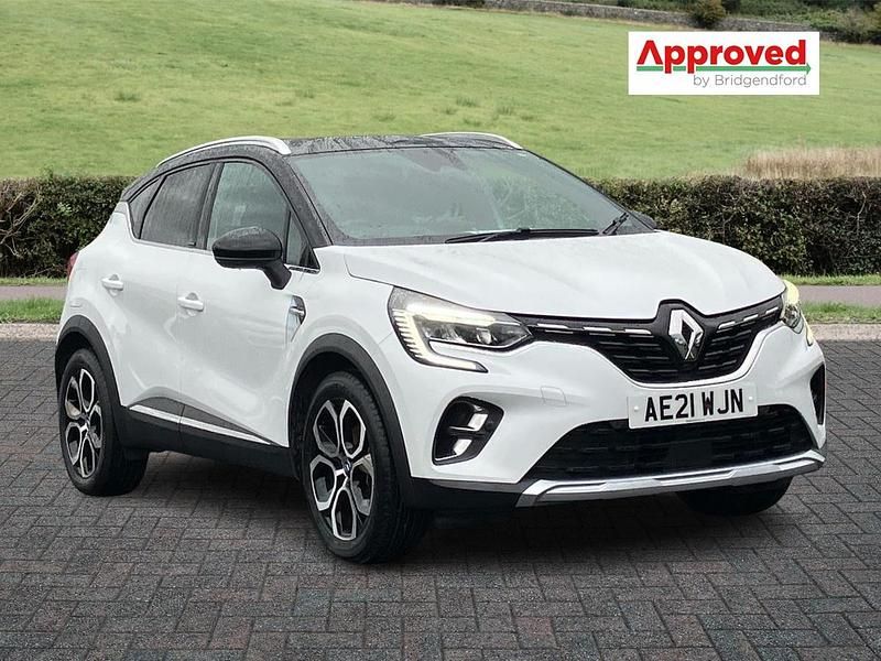 Used Renault Captur 2021 White/black SUV