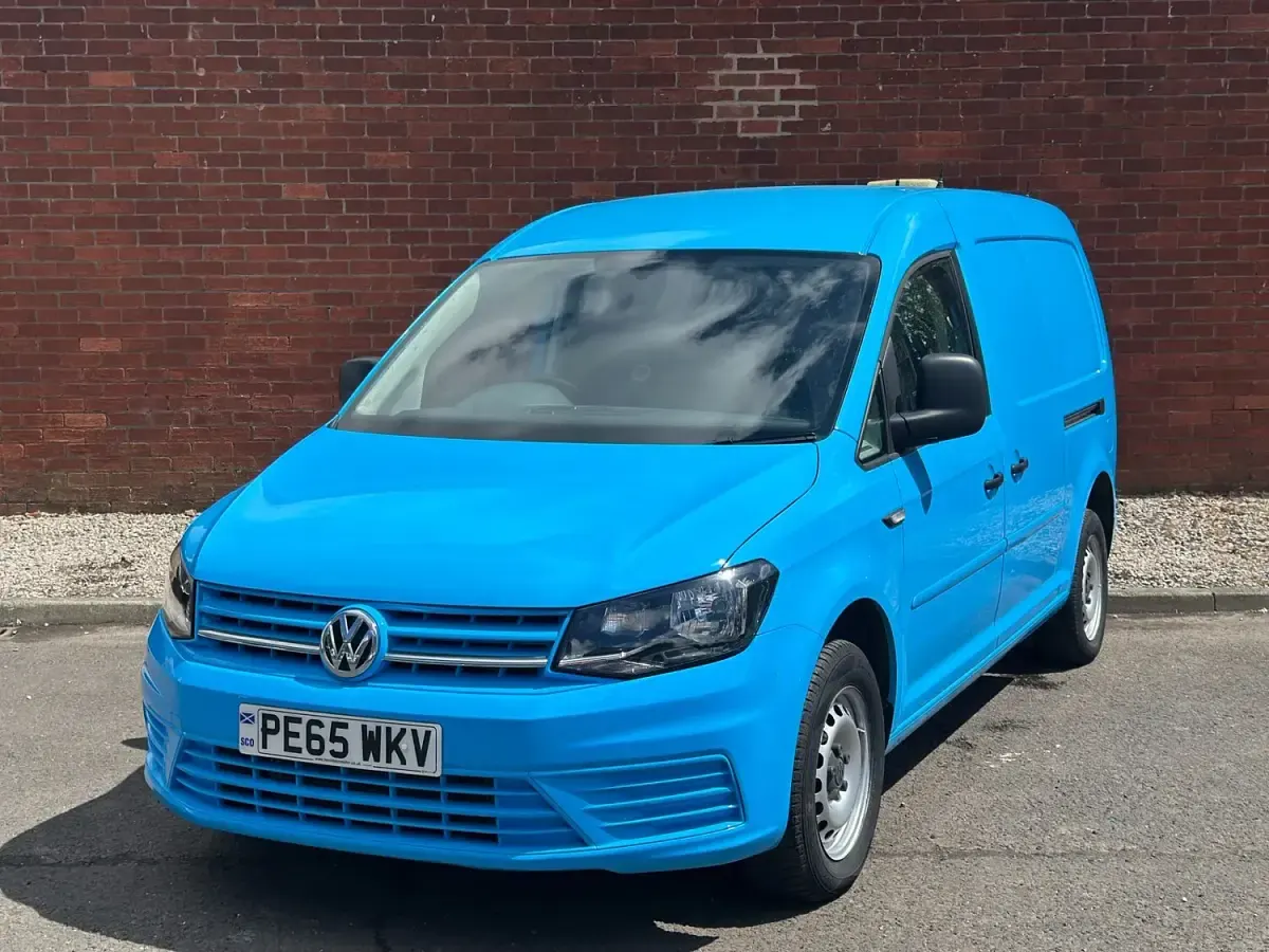 Used VW Caddy Startline 102 HP (75 kW) 2015 Blue MPV