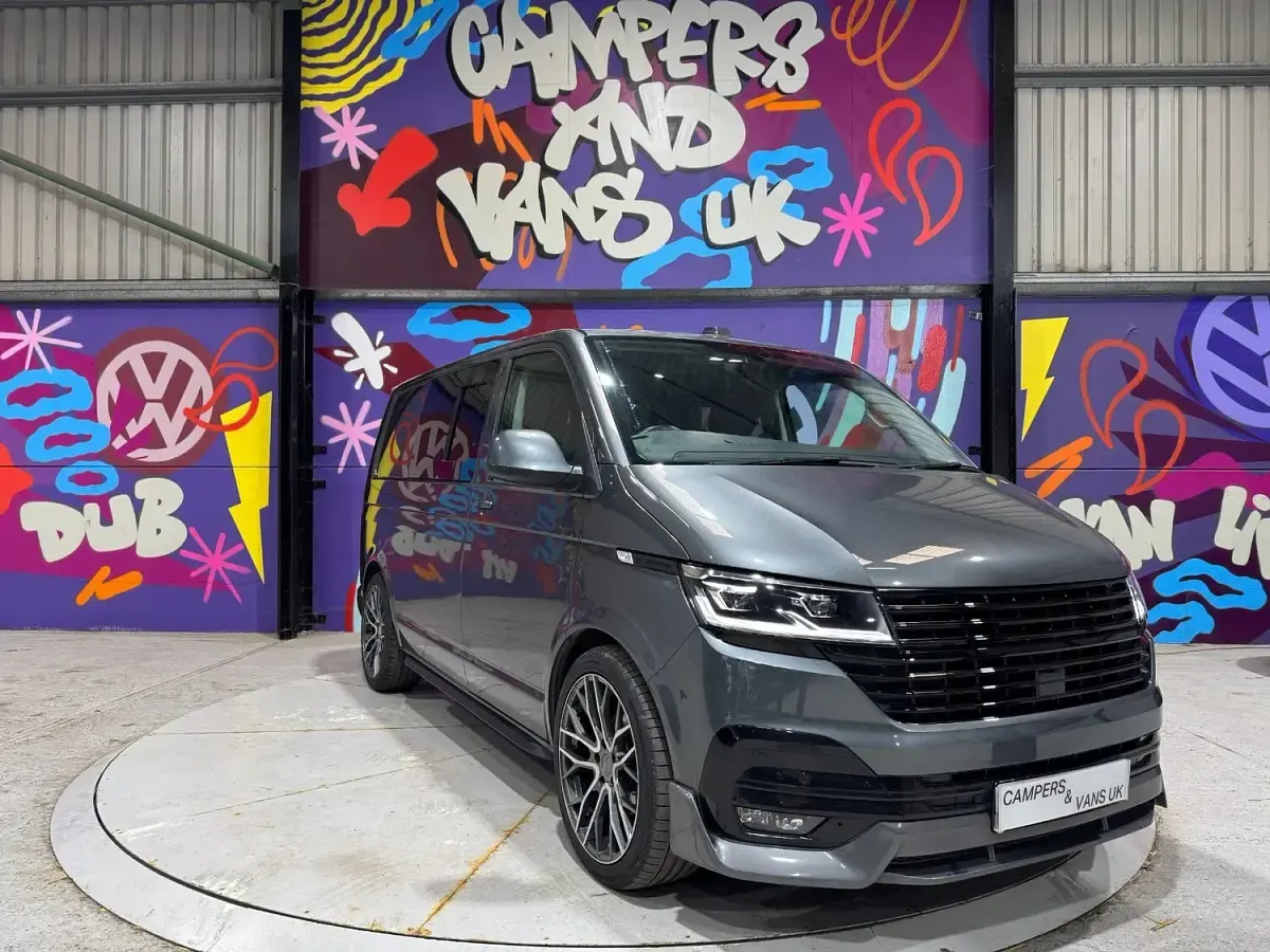 Used VW Transporter Highline 150 HP (110 kW) 2021 Grey Van