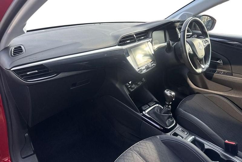 Second-hand Vauxhall Corsa Edition 100 CP (73 kW) 2022 Roșu Hatchback
