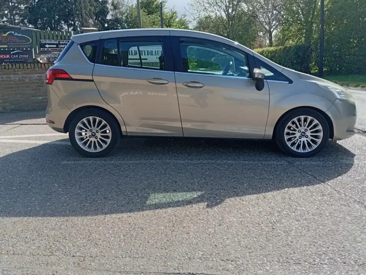 Używany Ford B-MAX Titanium 95 KM (69 kW) 2013 Srebrny Minivan