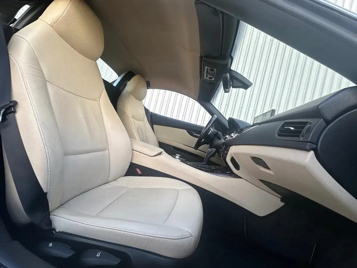 Used BMW Z4 Sport Line 204 HP (150 kW) 2010 Silver Cabriolet
