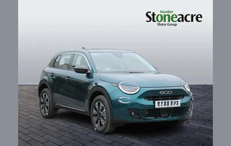 Green New 2025 Fiat 600 SUV | £18,995 - Image 1/2