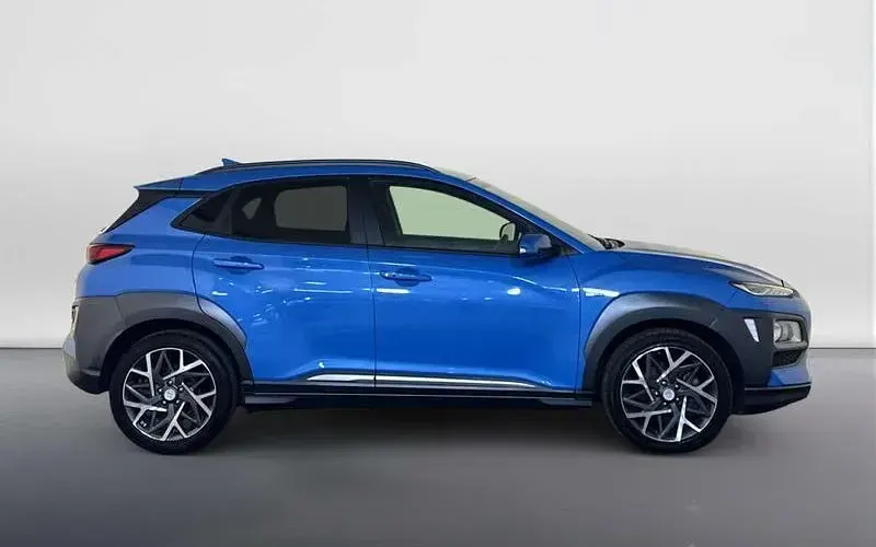 Used Hyundai Kona Premium 141 HP (103 kW) 2020 Blue SUV