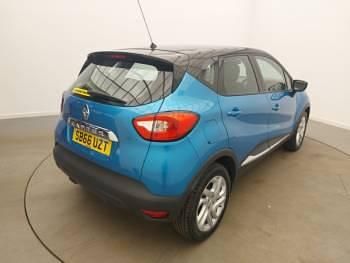 Usado Renault Captur Dynamique 90 HP (66 kW) 2016 Preto SUV