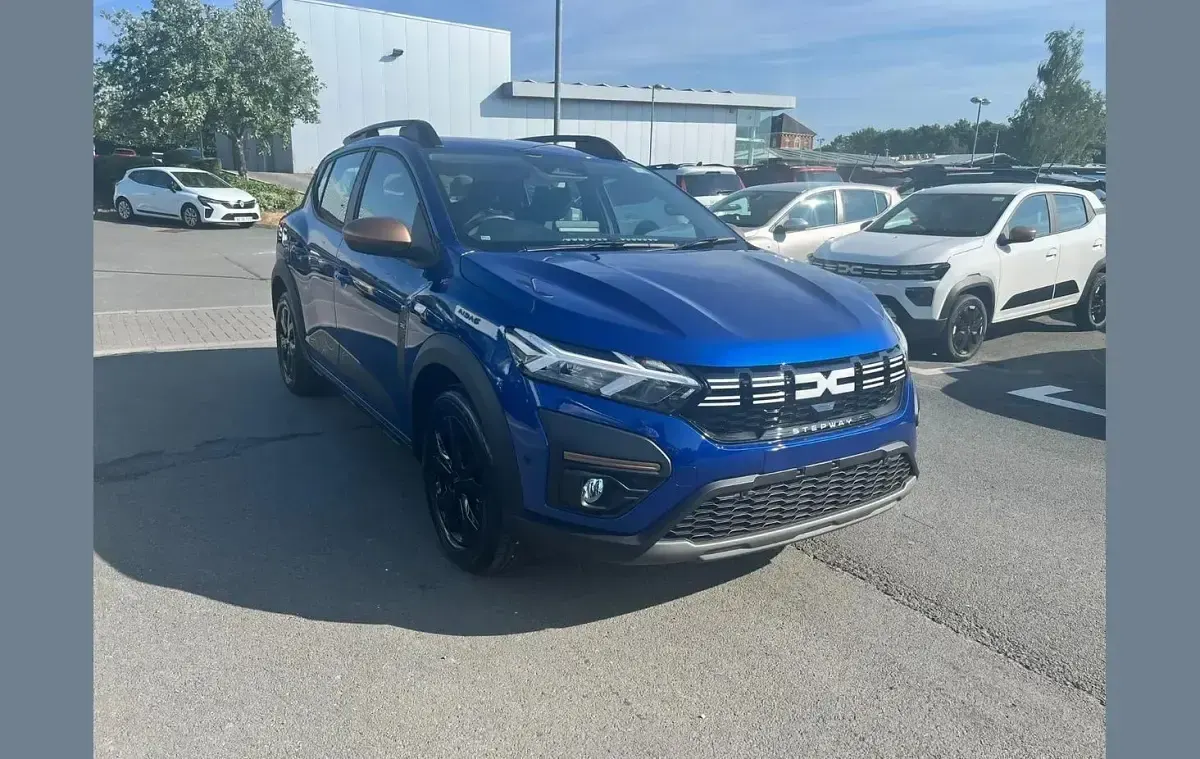 New Dacia Sandero Expression 101 HP (74 kW) 2026 Blue Hatchback