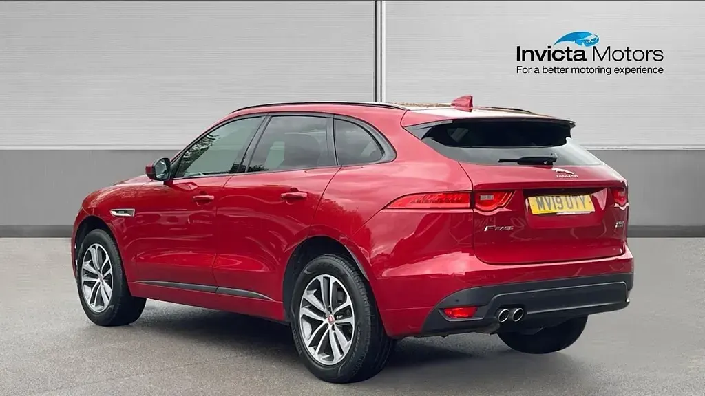 Second-hand Jaguar F-Pace R-Sport 180 CP (132 kW) 2019 Roșu SUV
