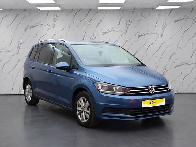 Used VW Touran SE 150 HP (110 kW) 2019 Blue MPV