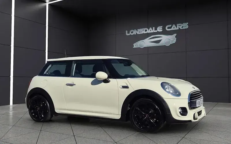 Used Mini Cooper Hatch 136 HP (100 kW) 2017 Silver Hatchback