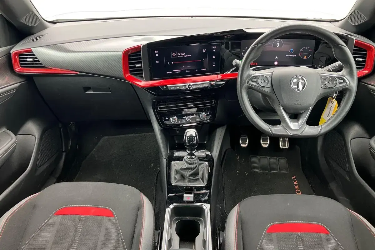 Used Vauxhall Mokka 101 HP (74 kW) 2023 White SUV