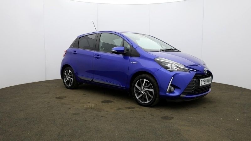 Used 2020 Toyota Yaris Hybrid | £12,300 (Good price) - Image 1/4