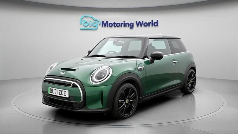 Usado Mini Cooper S Hatch 135 kW (184 HP) 2022 Verde Citadino