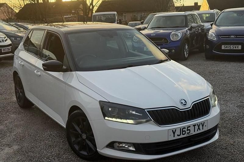 Used Skoda Fabia SE L 110 HP (80 kW) 2015 White Hatchback