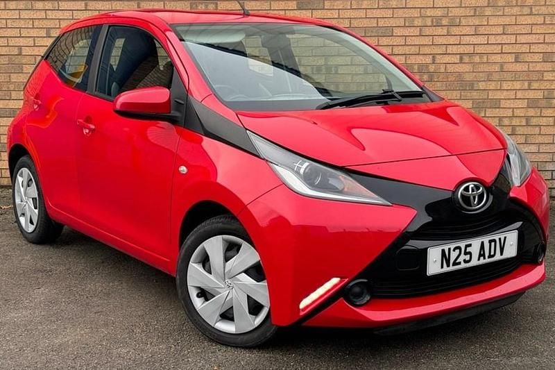 Red Used 2017 Toyota Aygo X-play Hatchback | £5,149 (Good price) - Image 1/1