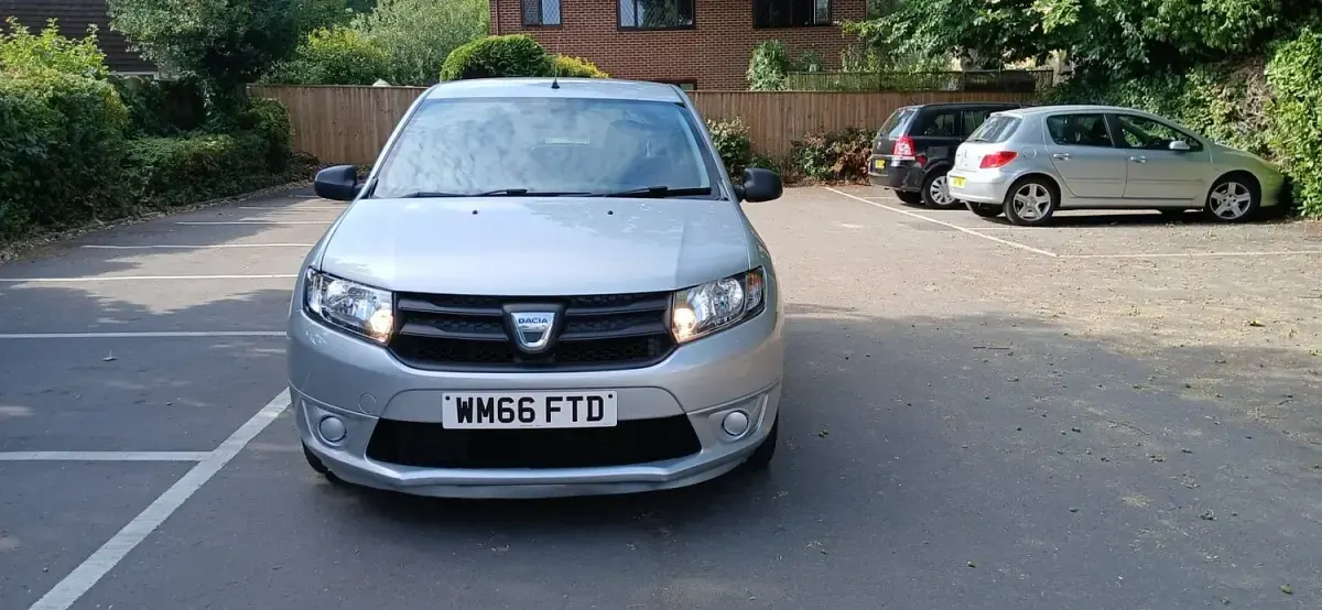 Used Dacia Sandero Ambiance 90 HP (66 kW) 2016 Silver Hatchback