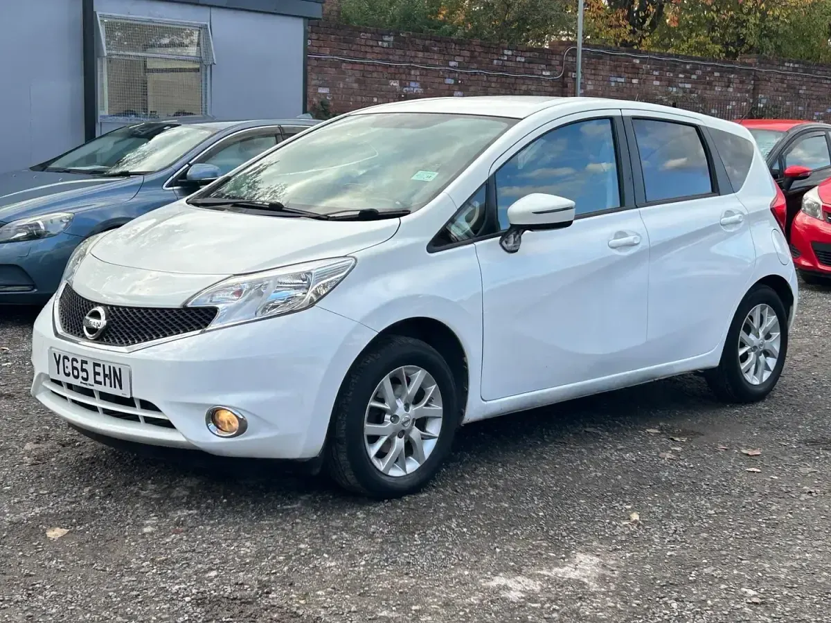 Used Nissan Note Acenta 2015 White Hatchback